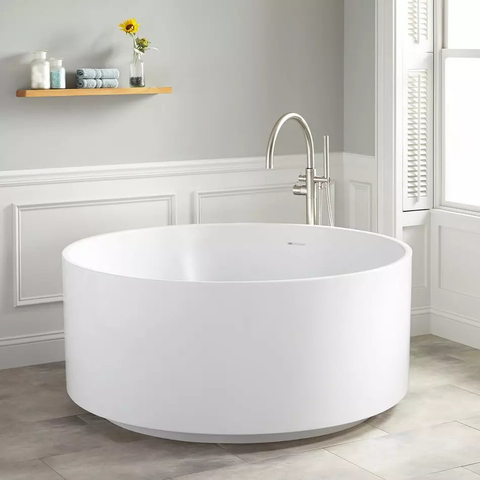 Round Soaking Tub